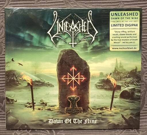 CD - Unleashed, CD NOVÉ, VE FOLII