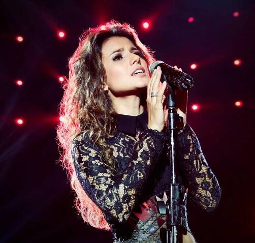 Brazilská zpěvačka Paula Fernandes touží zazpívat s Dimashem - Dimash Qudaibergen