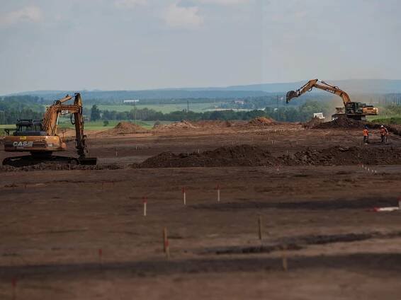 Ministr Ťok: Spolek Děti země blokuje výstavbu dálnic, škodí tím všem lidem