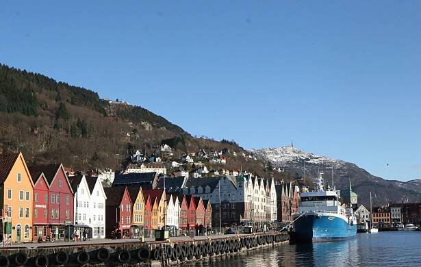 Soubor:Bryggen, Bergen2.JPG