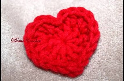 Ako uháčkovať srdiečko - YouTube Diy Crochet, Crochet Toys, Crochet Hearts, King Cotton, Granny Square, Cotton Yarn, Diy And Crafts