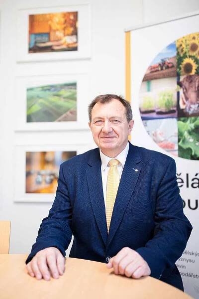 Profesor Jan Mareš se stal novým rektorem Mendelovy univerzity.