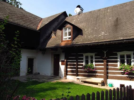 Soubor:Bílá, dům č. 20 (5).jpg