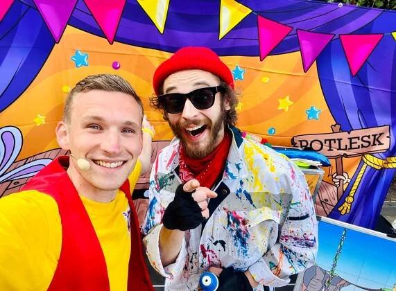 Animátoři David Bosh a Jakub Koutský – Den dětí – Praha