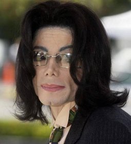 Soud svěřil děti Michaela Jacksona do trvalé péče jejich babičky