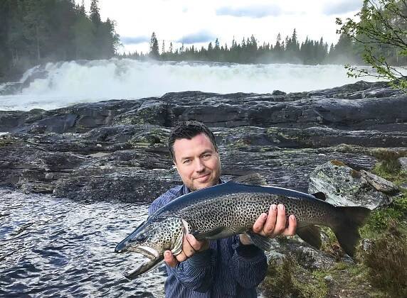 Valen i Valsjöbyn. Foto Anders Lundin