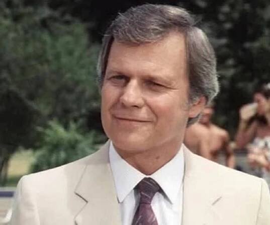 Ken Kercheval Biography - Facts, Childhood, Family Life & Achievements