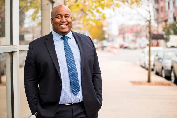 As young Black fathers protect their families from Covid-19 and fight against injustice, this CNN Hero is providing the food, diapers and support they need