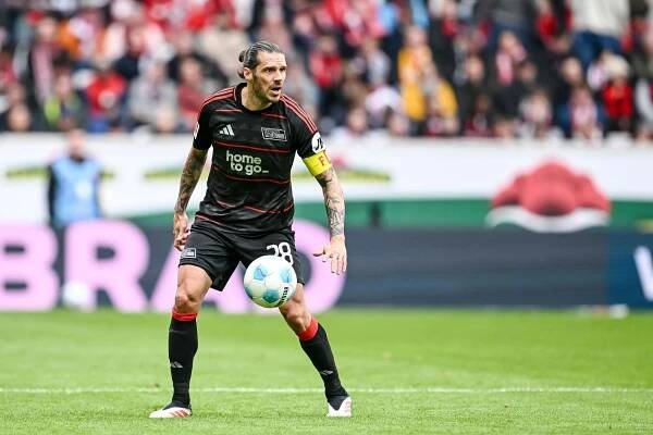 Kapitän Christopher Trimmel kickt schon seit 2014 für die Eisernen. 