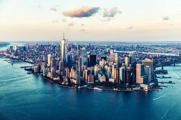 letecké pohledy na ostrov manhattan, new york - města v rámci série covid-19 - hudson řeci - stock snímky, obrázky a fotky