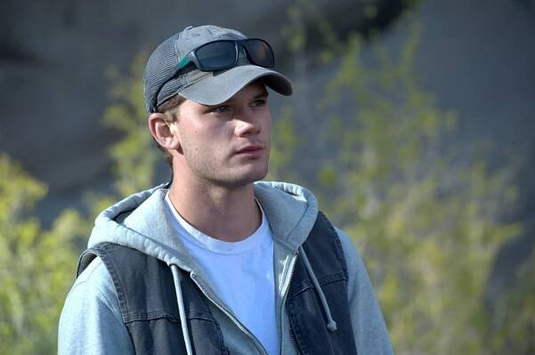 V hledáčku střelce - Z filmu - Jeremy Irvine