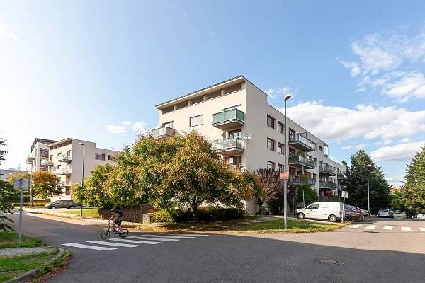 Prodej bytu 2+kk 42 m², Neumannova, Praha, Praha