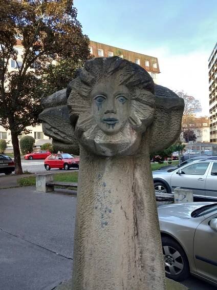 Soubor:Praha Strasnice Ke Strasnicke plastika 1 b.jpg – Wikipedie