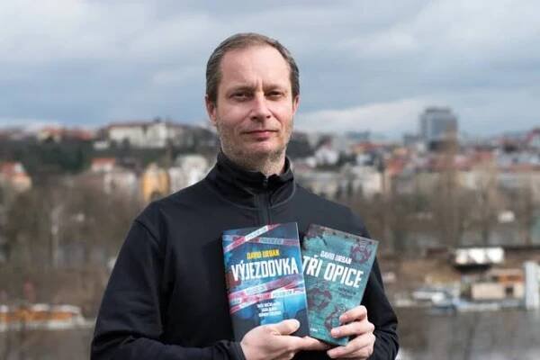 David Urban: Nesmysly ve vážně myšlených kriminálkách ze současného českého prostředí mě naprosto iritují - Lukbook