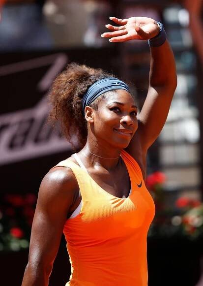 ŽIVĚ Serena Williamsová vs. Šarapovová 6:4, 6:4. Američanka slaví