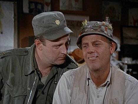 Larry Linville, McLean Stevenson - M*A*S*H - George - Z filmu