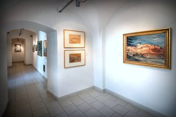 Léto u moře. Mořská esence ze sbírek VČG | Výstavy | GOČÁROVA GALERIE