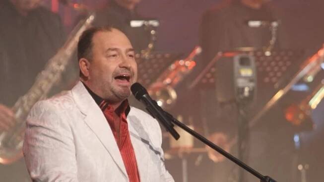 Michal David slaví 60. Na koncert si pozval Leoše Mareše i Vondráčkovou