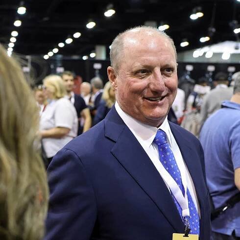 Warren Buffett's successor Greg Abel seen preserving Berkshire's culture