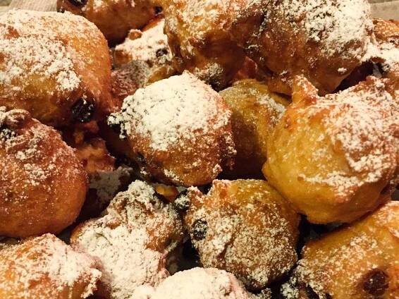 Oliebollen (Dutch Doughnuts)