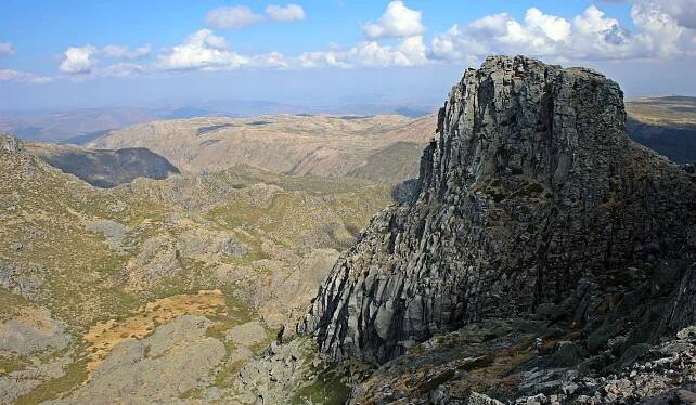 Glacier Cirque, Serra da Estrela Nature Park, Portugal