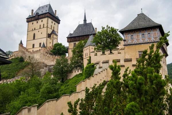 Na setkání s císařem Karlem IV.? Rodinný výlet na Karlštejn volá! – ŽENY