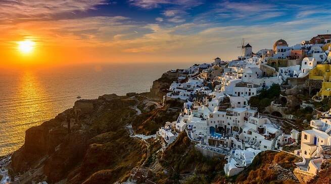  Santorini při západu Slunce