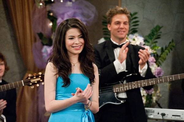 'iCarly' Revival With Miranda Cosgrove, Jerry Trainor & Nathan Kress Set At Paramount+