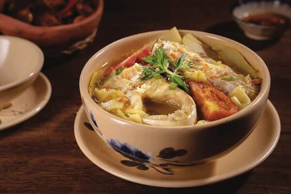 CANH CHUA CÁ BỚP - MÓN CANH - VIETNAMESE SOUP DISHES - Quán Bụi Restaurants