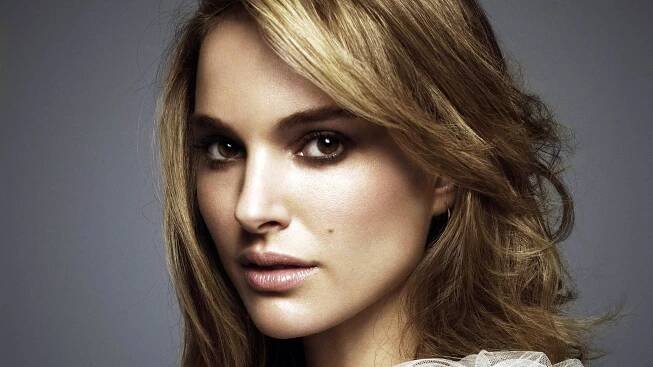 Natalie Portman bude hrať vo filme Steve Jobs