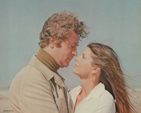 Roj - Z filmu - Michael Caine, Katharine Ross