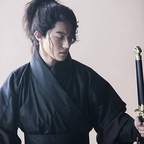 Kwak Dong Yeon 19