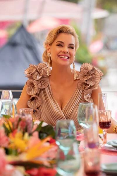 Acapulco - Neviditelný dotek - Z filmu - Jessica Collins