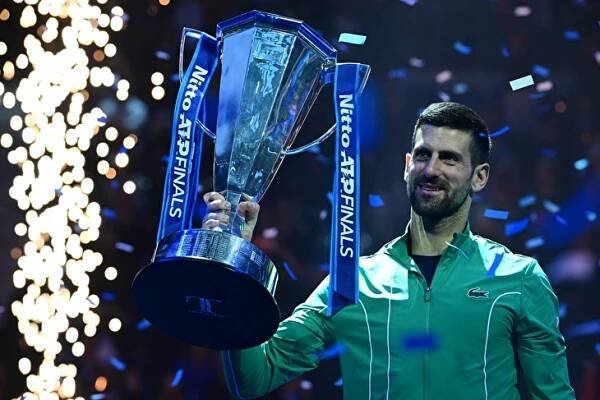 Rok 2023, ATP část IV. Djokovič posedmé kraloval na Turnaji mistrů a předčil Federera
