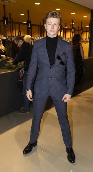 Adam Mišík leží v nemocnici: Ochrnul na pravou stranu obličeje