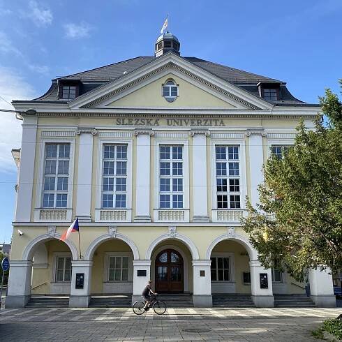 Planetární stezka v Opavě aneb opavské toulky Sluneční soustavou