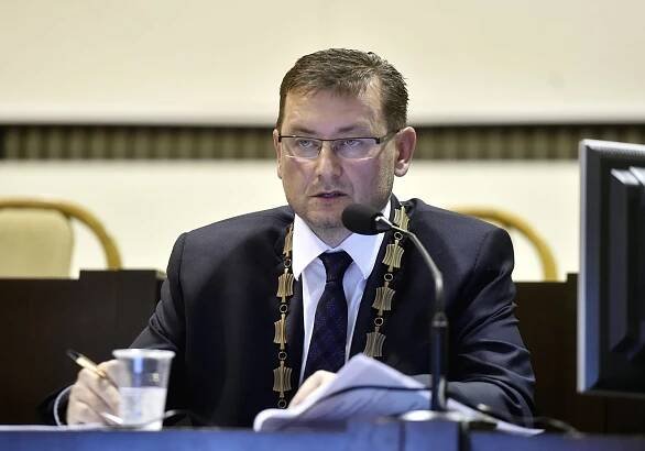 Karvinou povede opět ČSSD. Primátor Wolf složil koalici s hnutím ANO a KSČM