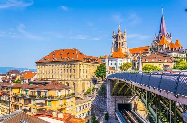 Lausanne, Švýcarsko – dovolená, památky, co vidět - iCesty.cz