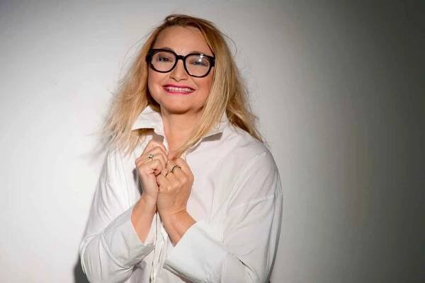 „Ženskost bychom si měly zachovat, je krásná,“ říká  herečka Anna Šišková