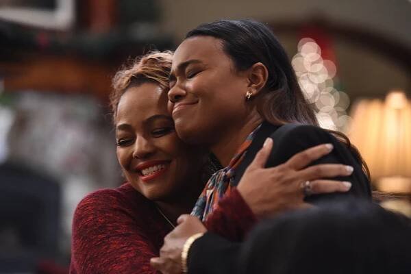 Wrapped Up In Christmas - Z filmu - Kim Fields, Tatyana Ali