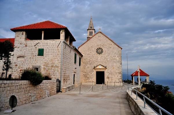 Plitvická jezera, Zadar nebo Split | co navštívit a vidět v Dalmácii | cestyposvete.cz