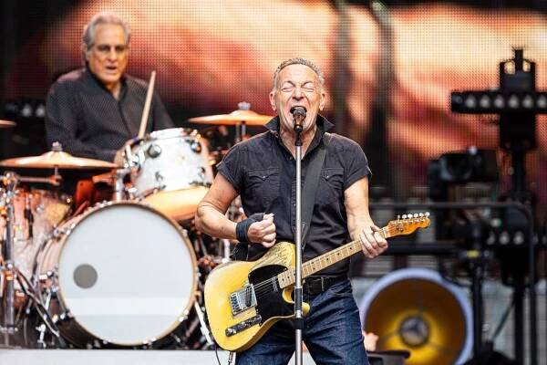 Zpěvák a hudebník Bruce Springsteen během koncertního turné v roce 2023