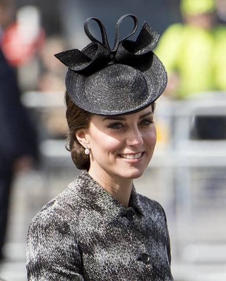 Kate Middleton slaví narozeniny: Dřív se procházela po mole skoro nahá, dnes módě vládne | LP-Life.cz