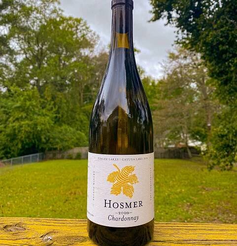 2020 chardonnay bottle