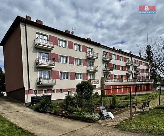 Prodej bytu 3+1 s garáží, 65 m2, Žatec, ul. Bratří Čapků | Reality.iDNES.cz 