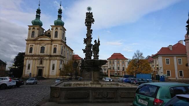 Römisch katholische Dekanatsgemeinde Duchcov - Wallfahrtsort & Jugendbegegnungszentrum Mariánské Radčice