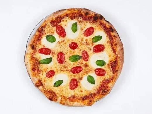 Pizza Lugo | Wolt | Doručení | Karlovy Vary