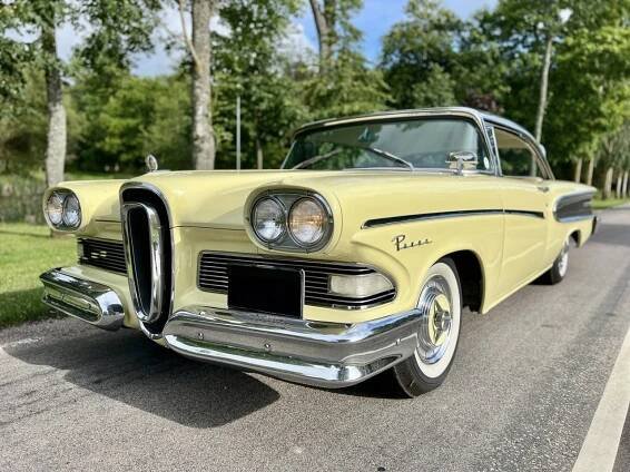Edsel Pacer