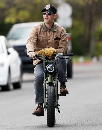 Colin Hanks