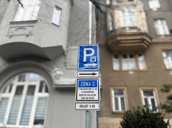 Příklad rezidentího parkování v brněnské zóně C.